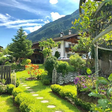 Apartments Schneiterhof - Der Frei-Raum Neustift im Stubaital Buitenkant foto