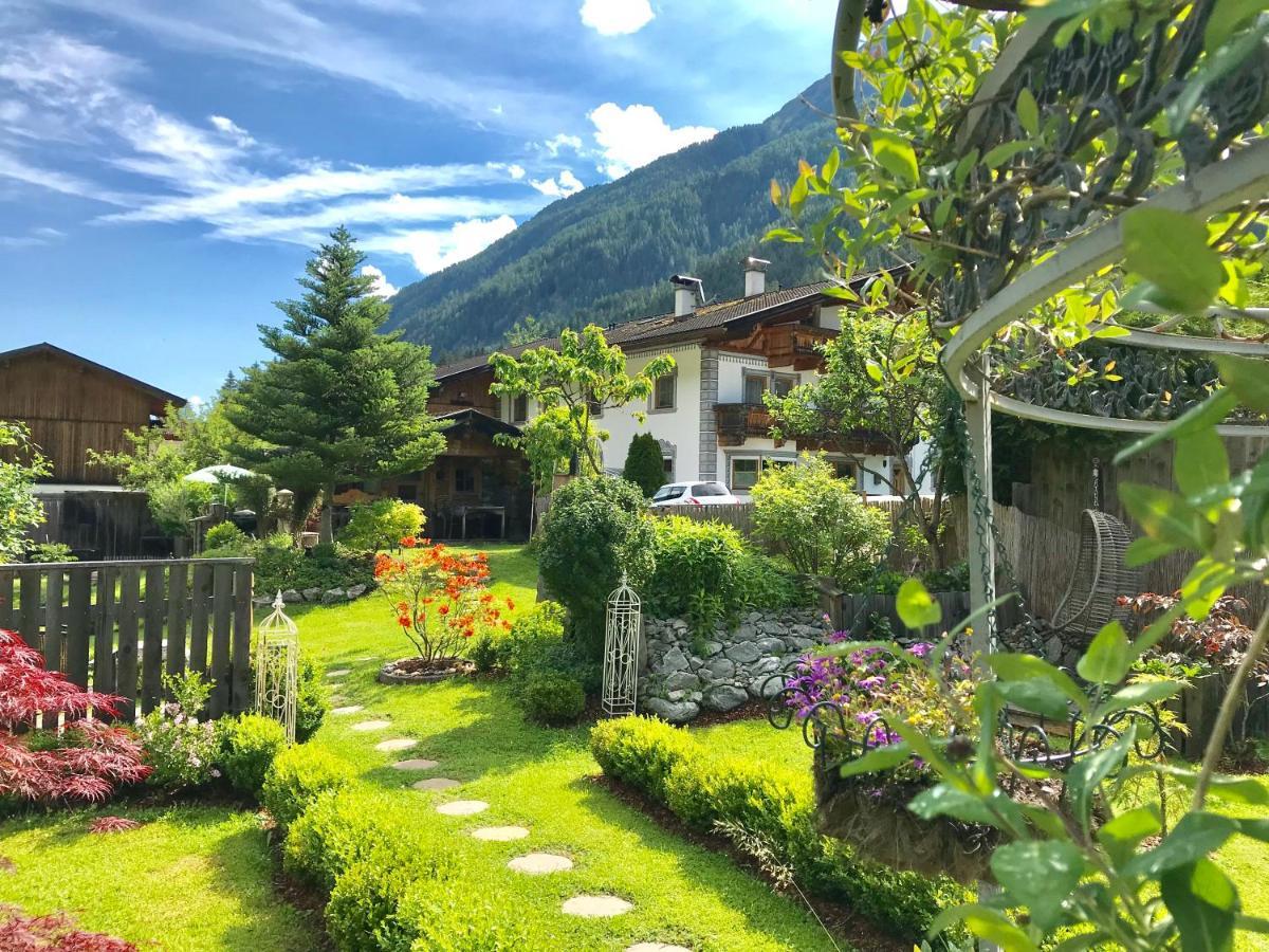 Apartments Schneiterhof - Der Frei-Raum Neustift im Stubaital Buitenkant foto